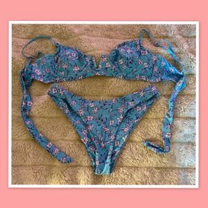 ZAFUL Floral V-Wire Lettuce High Cut Bikini - Size Large